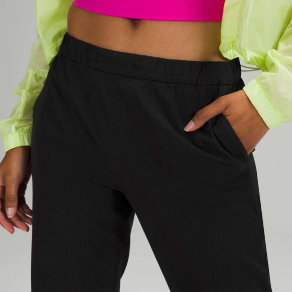 lululemon athletica Pants - LULULEMON Essential Affinity Jogger